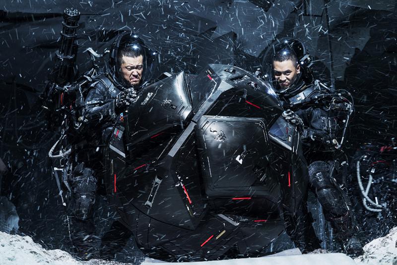 流浪地球》：末日科幻电影的探索与挑战