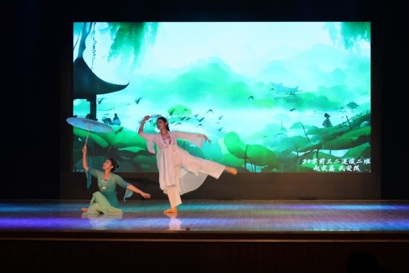 东营职业学院举办“挺膺担当 筑梦青春”2025大学生艺术节舞蹈专场决赛