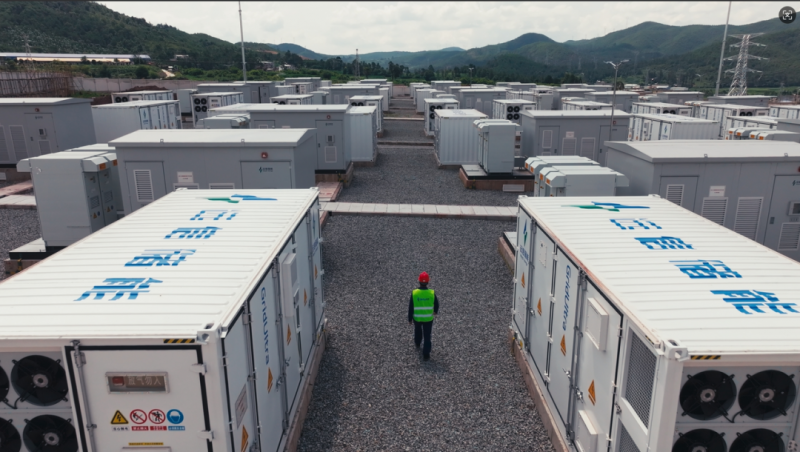 超越制造：远信储能如何将电池变为全球通行的"优质资产"